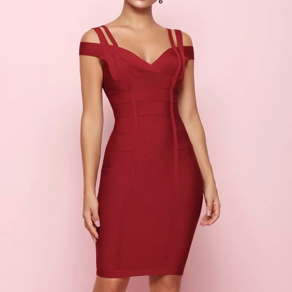 Red Polyester Dress - Picture 2 of 3